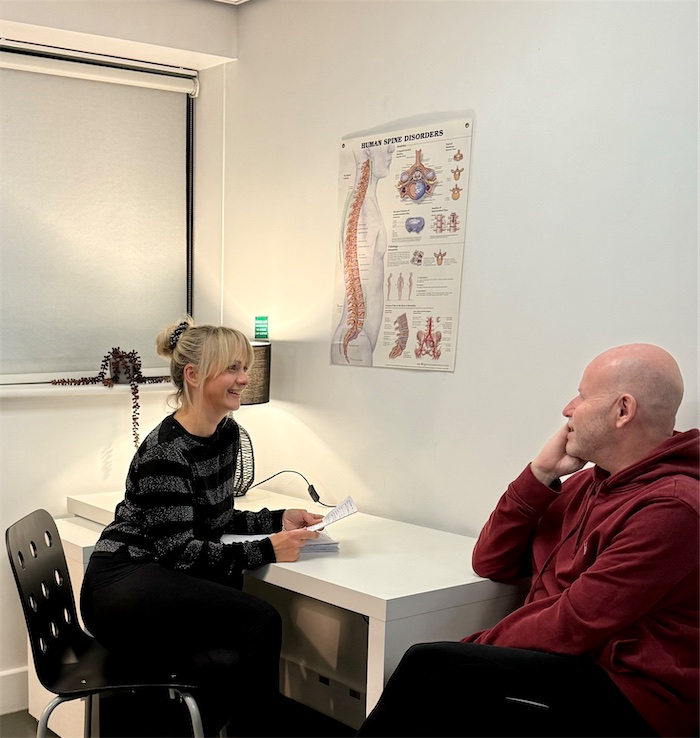 Dr Isabelle Rosser, chiropractor in the Active Chiropractic Clinic based in Rickmansworth, Hertfordshire